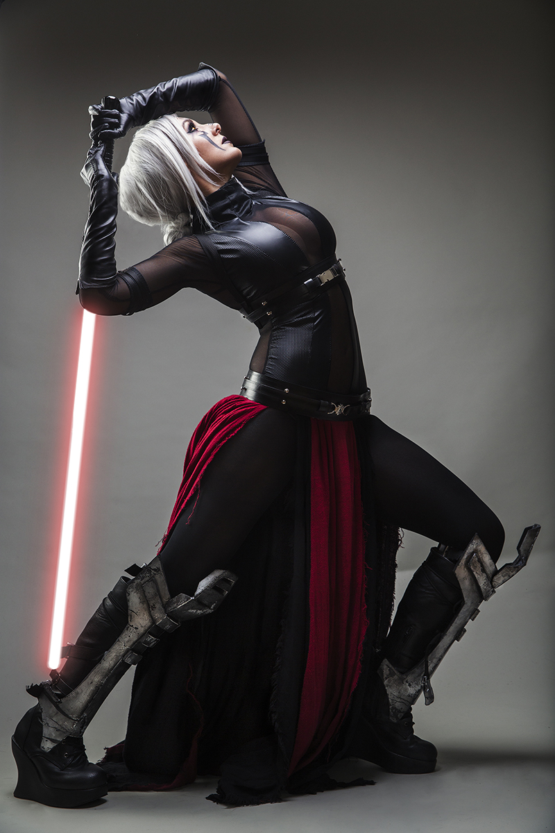 Jessica Nigri Hace Cosplay De Ashley Exclusive Jessica Nigri Posters 